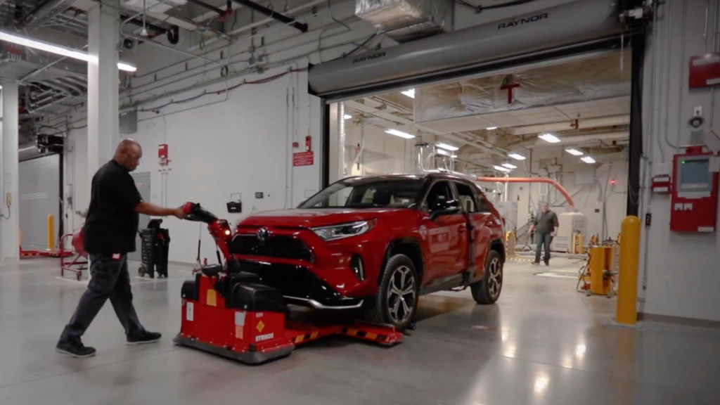 Toyota RAV4 Prime used to test ExxonMobile low-carbon fuel